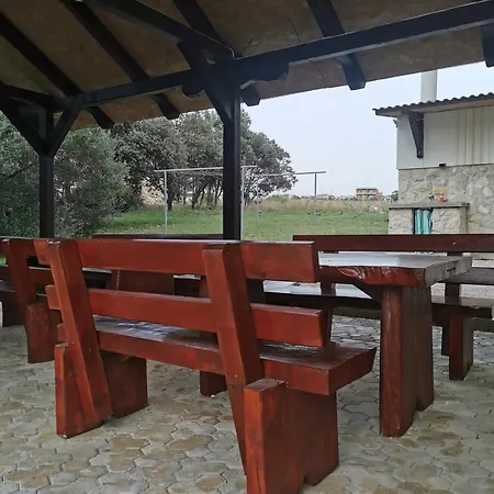 Apartment Riva Povljana