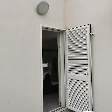 Riva Apartment *