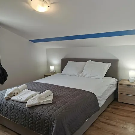 Riva Apartman Povljana
