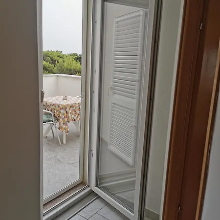 Apartment Riva Povljana