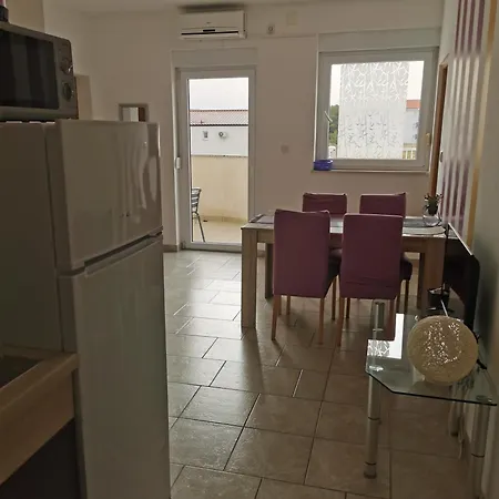Riva Apartment *