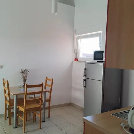 Riva * Povljana