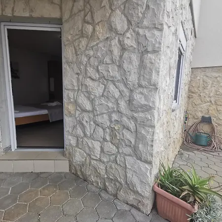 Riva Apartman *