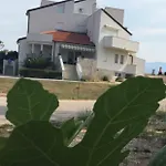 Riva Apartamento Povljana